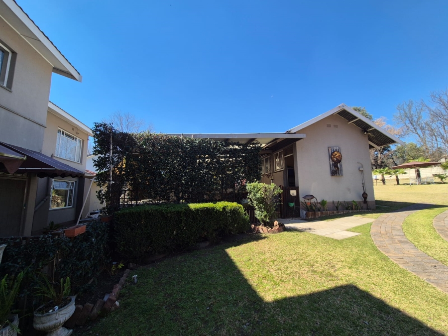 7 Bedroom Property for Sale in Parys Free State